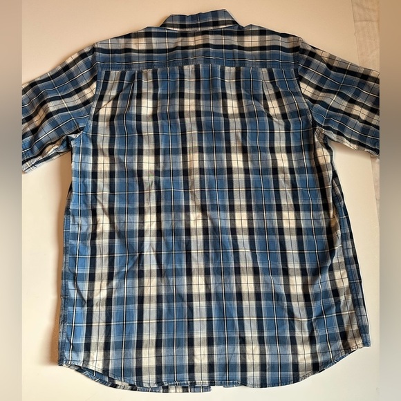 Carhartt Men’s Medium Blue Plaid Short Sleeve Button Up Shirt Cotton Pocket Work - Picture 8 of 8